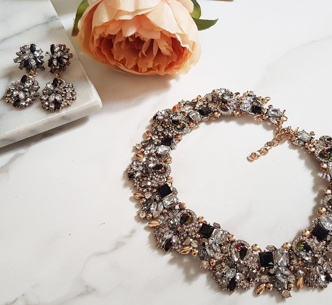 Black and gold jewellery Set Jewels by House of Aria