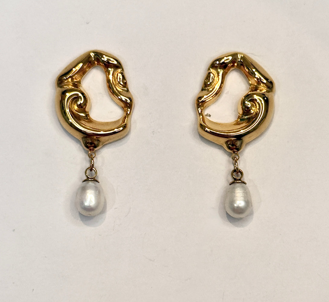 AYLA Gold & Pearl Drop Earrings