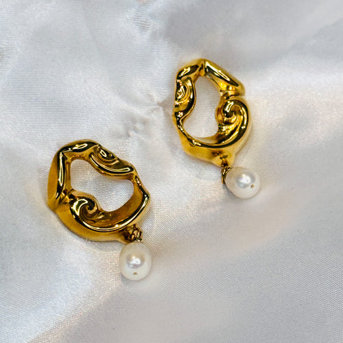 AYLA Gold & Pearl Drop Earrings