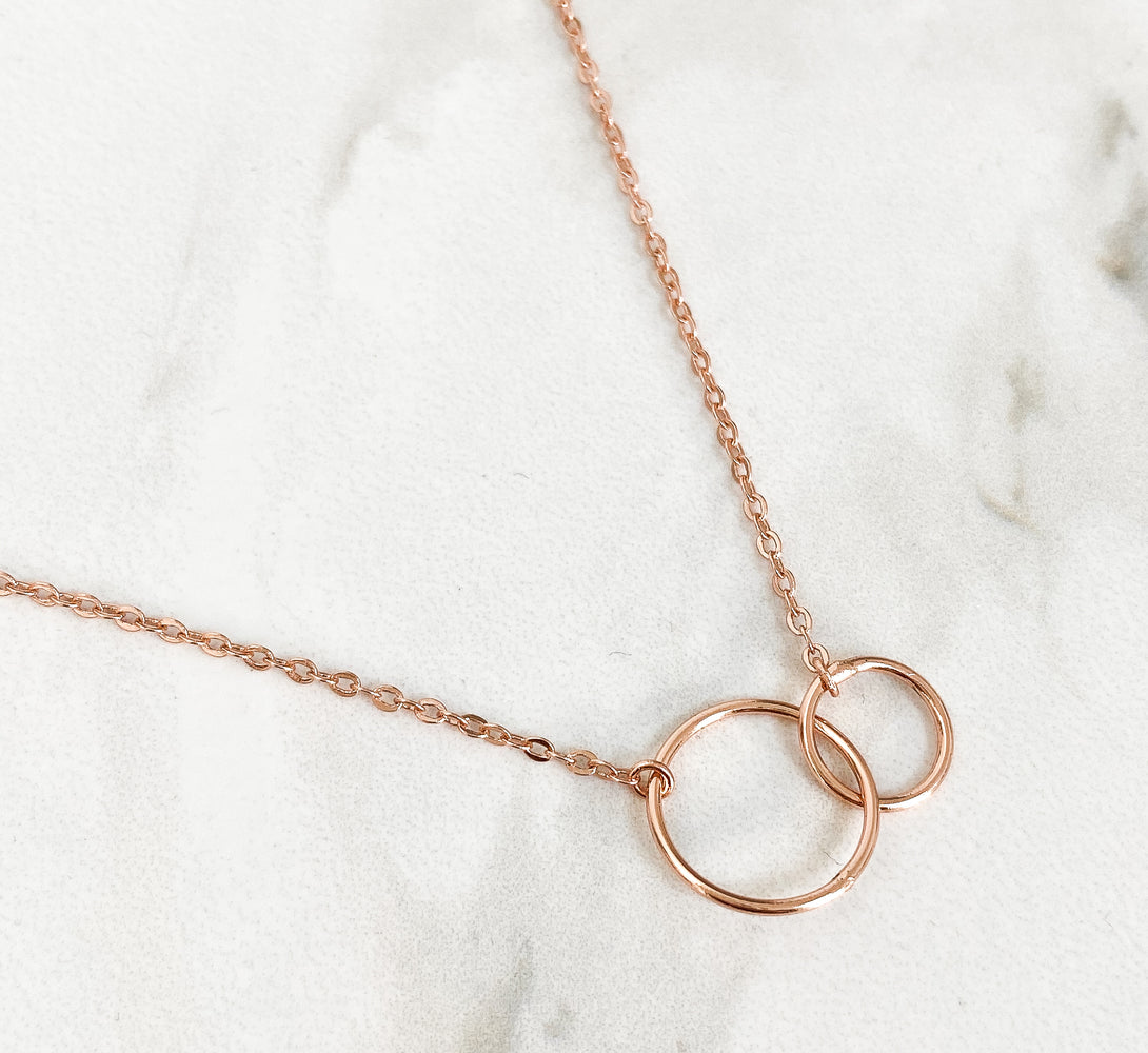 Rose Gold Interlocking Necklace