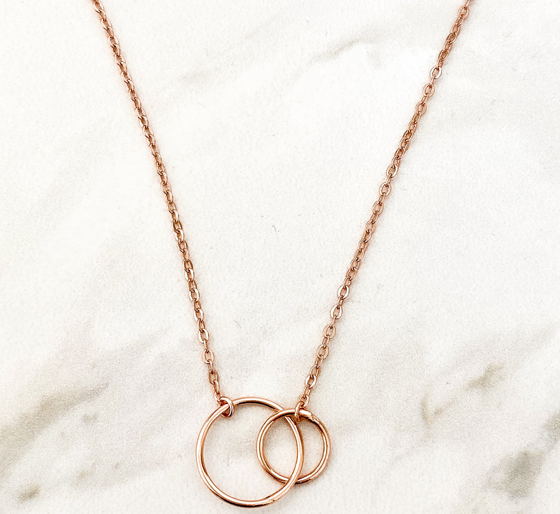 Rose Gold Interlocking Necklace