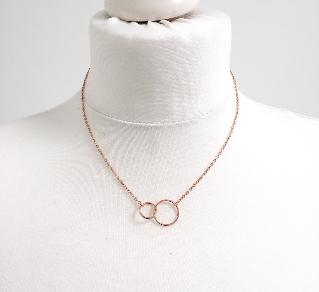 Rose Gold Interlocking Necklace