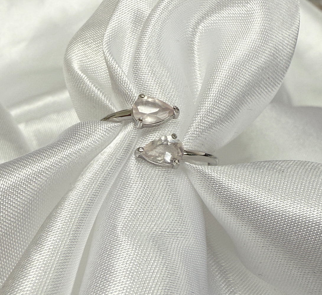 Two rose quartz teardrop stones ring, adjustable to fit all sizes