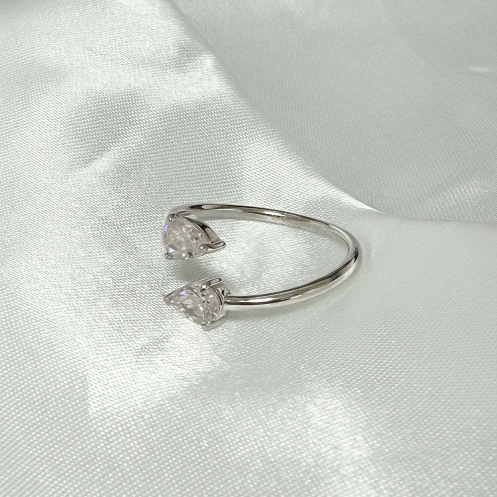 Sterling silver crystal ring with rose quartz gemstone, the stone of love 