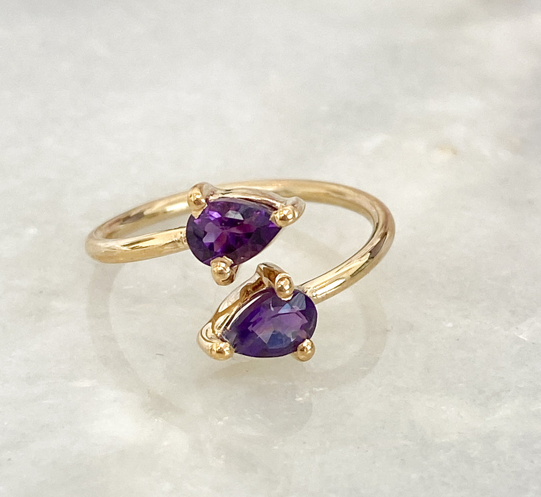 Amethyst Gemstone Gold Teardrop Ring (18k Gold)