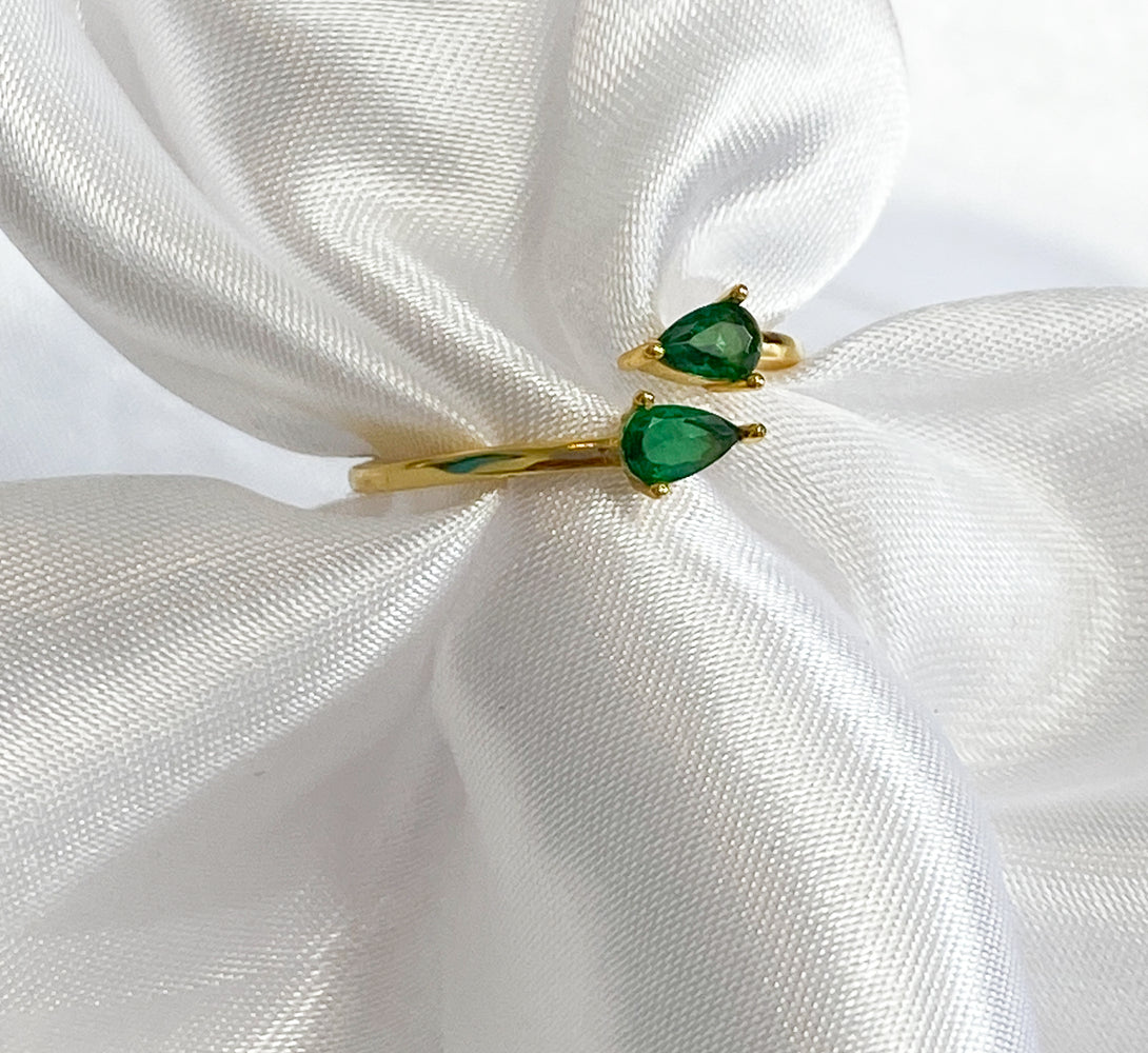 Emerald Green Crystal Ring (Gold)