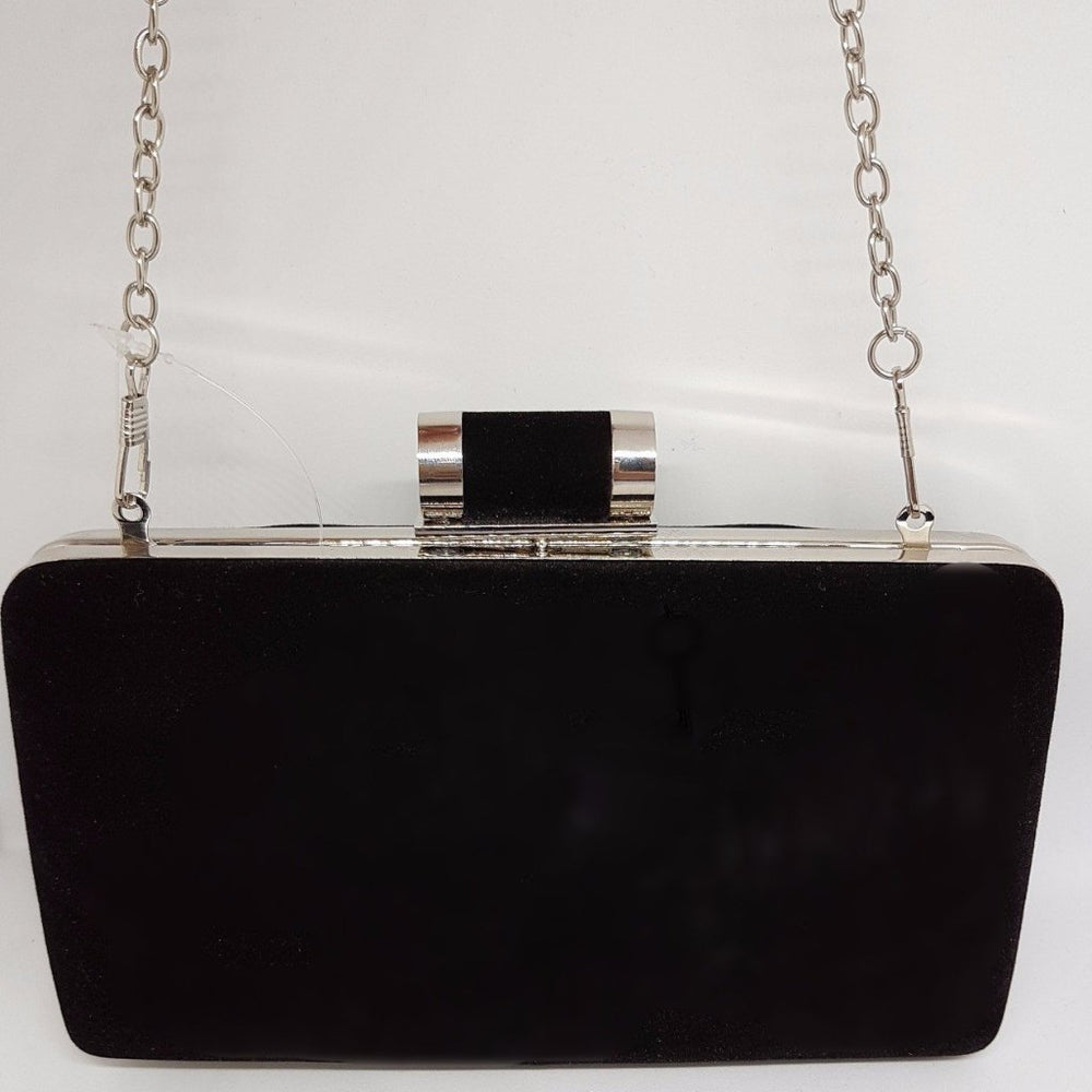 womens black designer chain bag 
