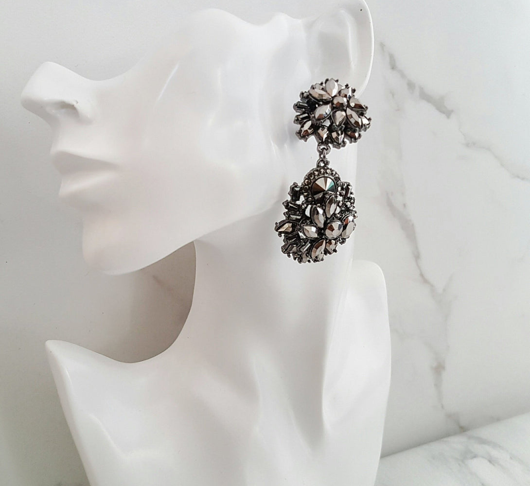 black rhinestone earrings