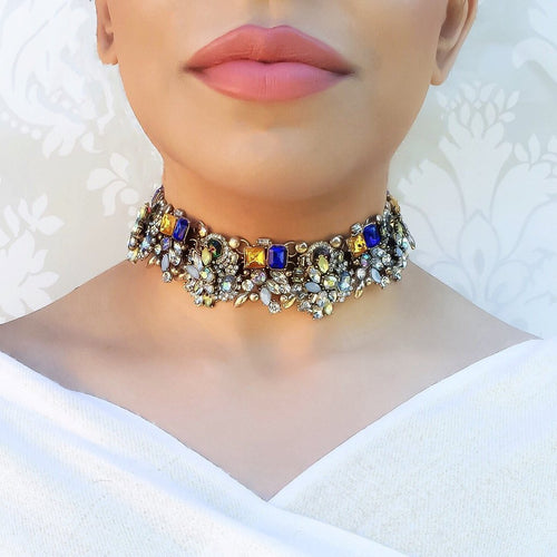 multicoloured choker necklace