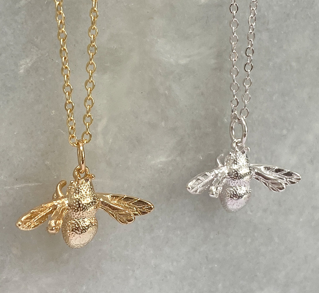 Gold Bee Necklace, Shiny Mirror Acrylic, Golden Bumble Bee, Gold Plated,  Honey Bee, Mothers Day Gift, Teen Jewelry, Gift for Girls,modern UK - Etsy