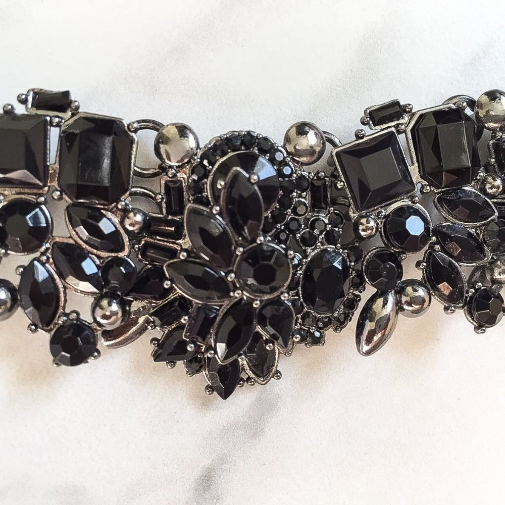 black jewel necklace for women