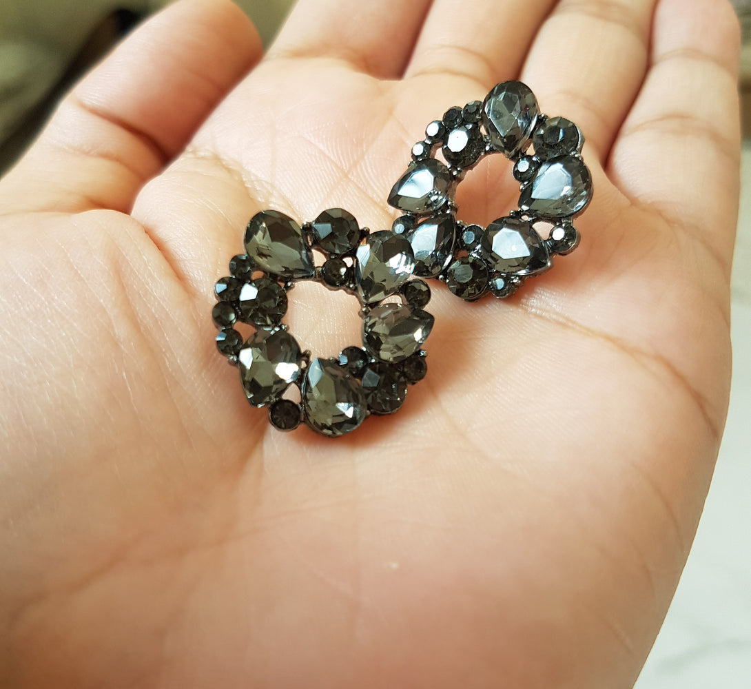 women's sparkly earrings
